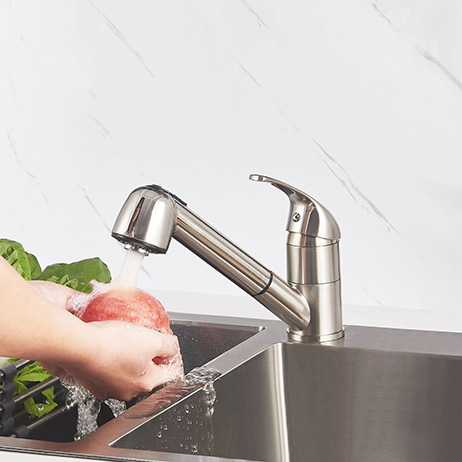 Grifo de cocina cromado con ducha integrada