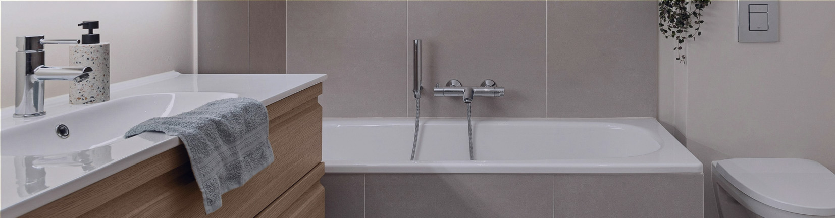 Décor salle de bain épuré idéal pour conseils et inspirations